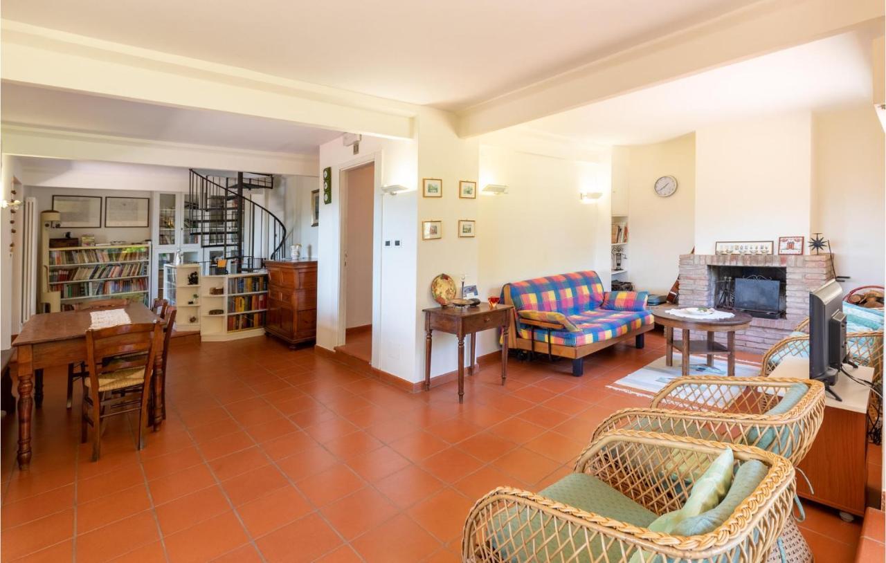 Nice Home In San Giustino Pg Buitenkant foto